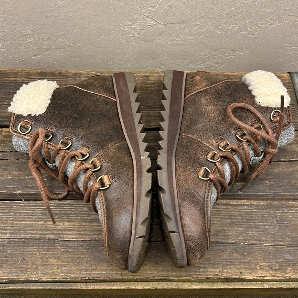 Sorel Harlow Lace Cozy Lined Brown and Gray Size 6 Boots